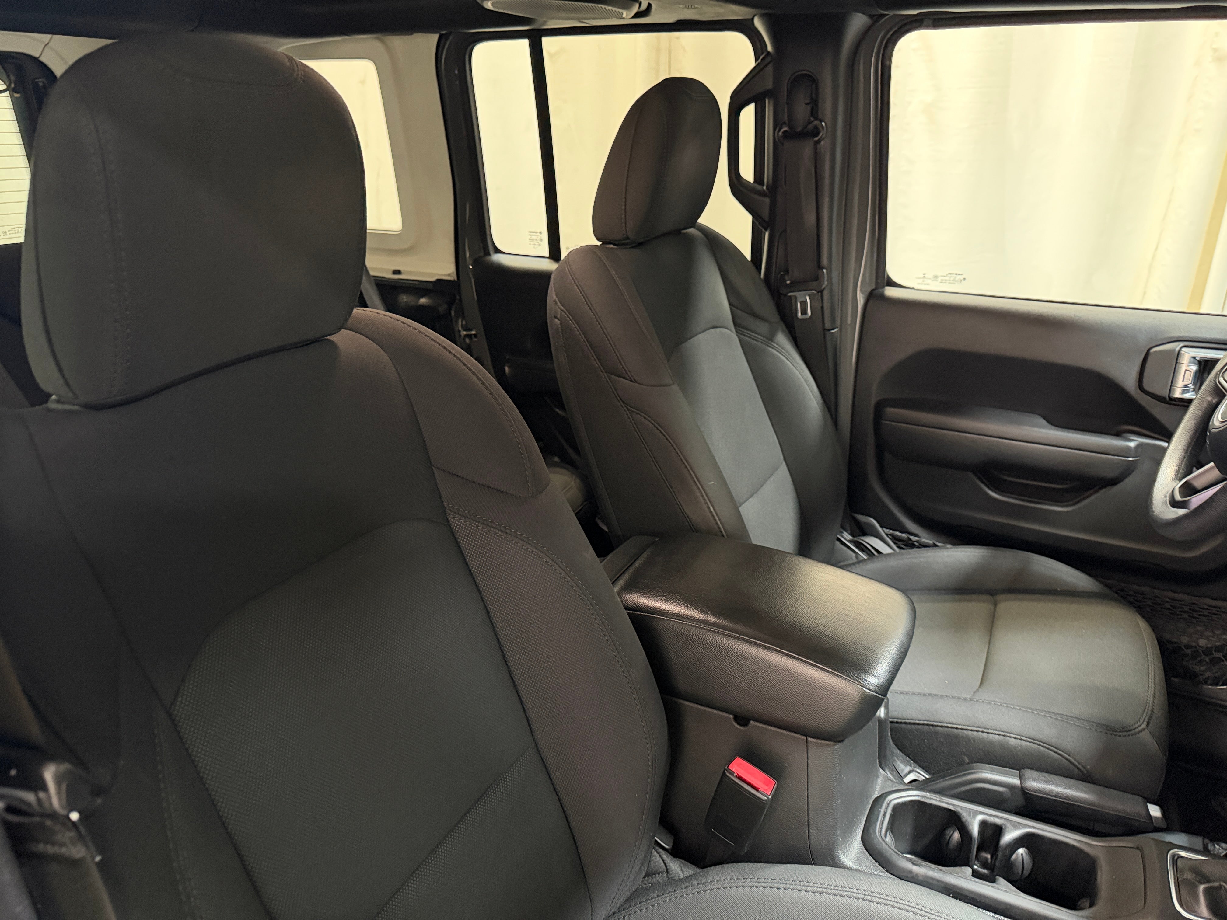 jeep wrangler unlimited 2022 1C4HJXDG2NW237593 image jeep wrangler unlimited 2022 1C4HJXDG2NW237593 image